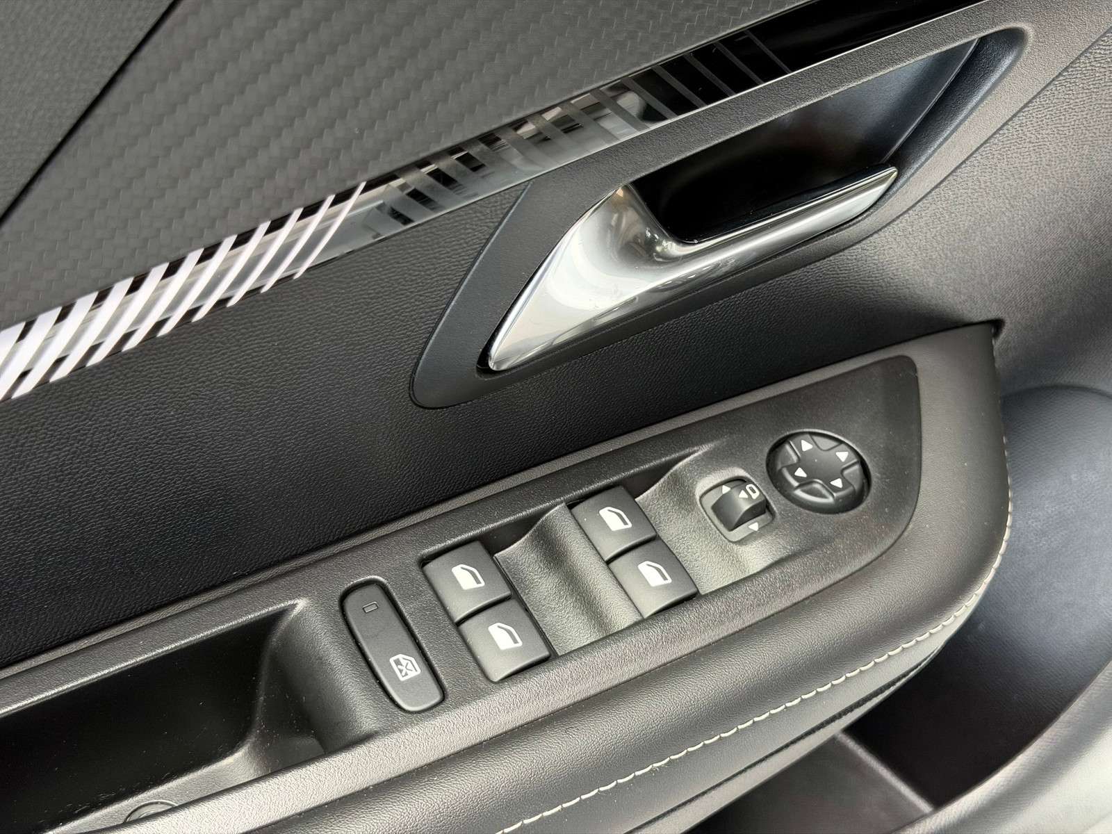 Fahrzeugbild eines Peugeot 208