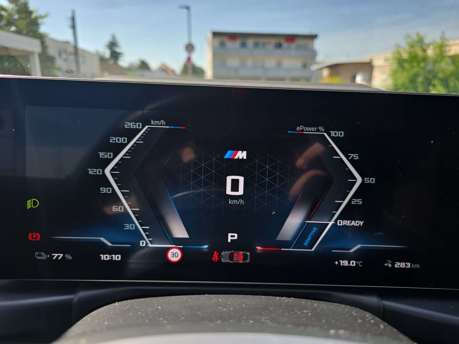 Fahrzeugbild eines BMW i4