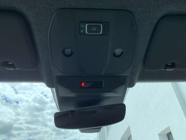 Fahrzeugbild eines Renault Scenic E-TECH