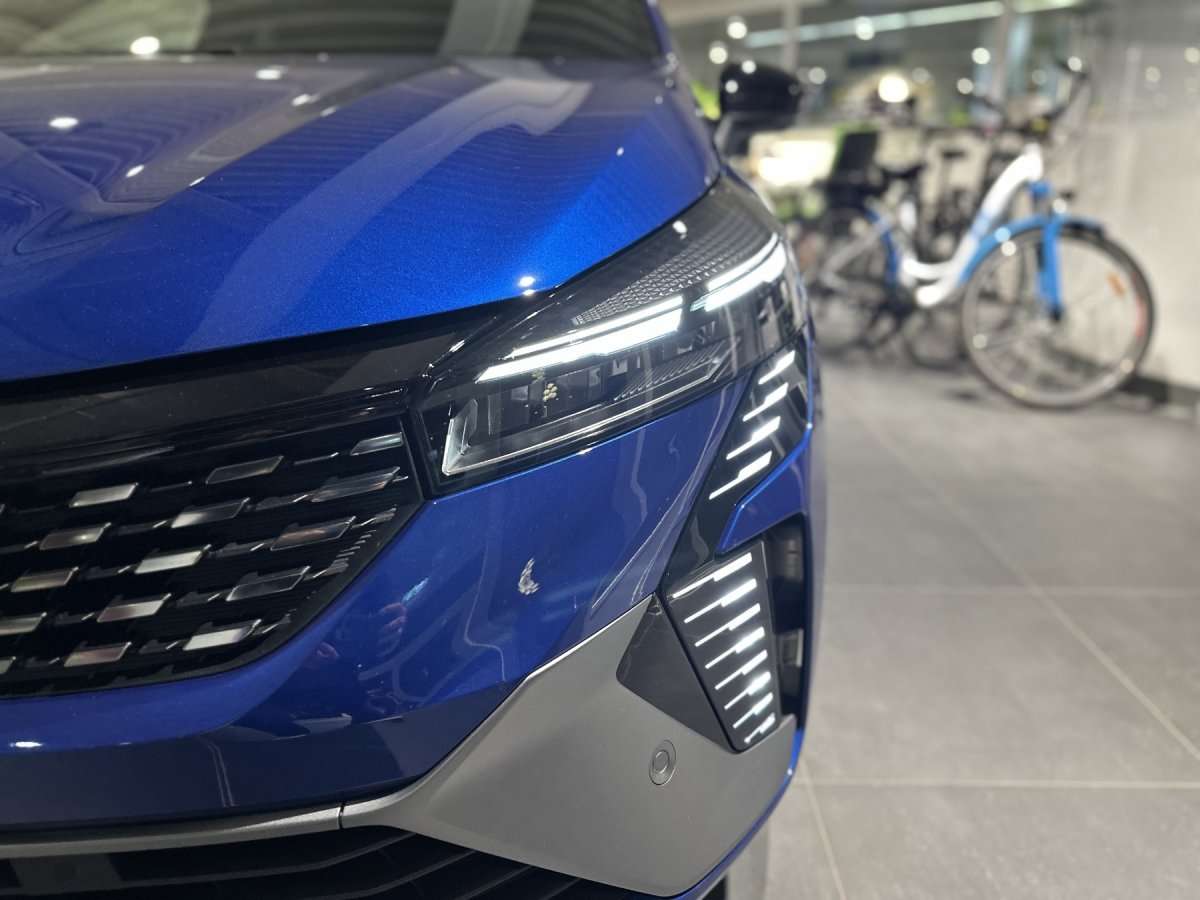 Fahrzeugbild eines Renault Clio