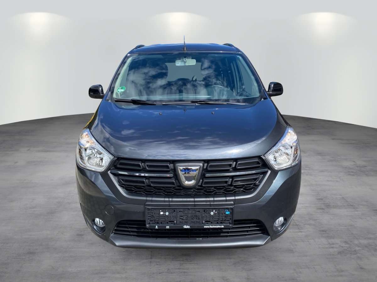 Fahrzeugbild eines Dacia Lodgy