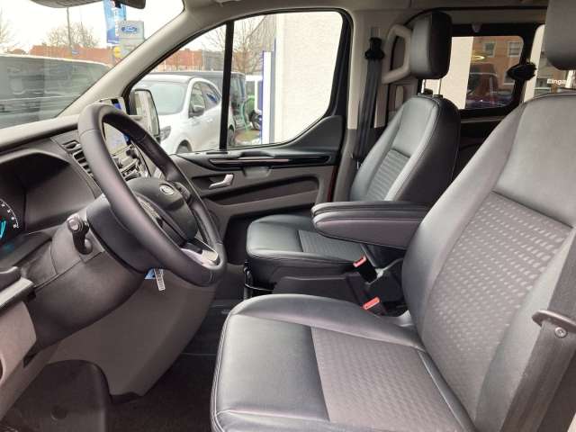 Fahrzeugbild eines Ford Tourneo Custom