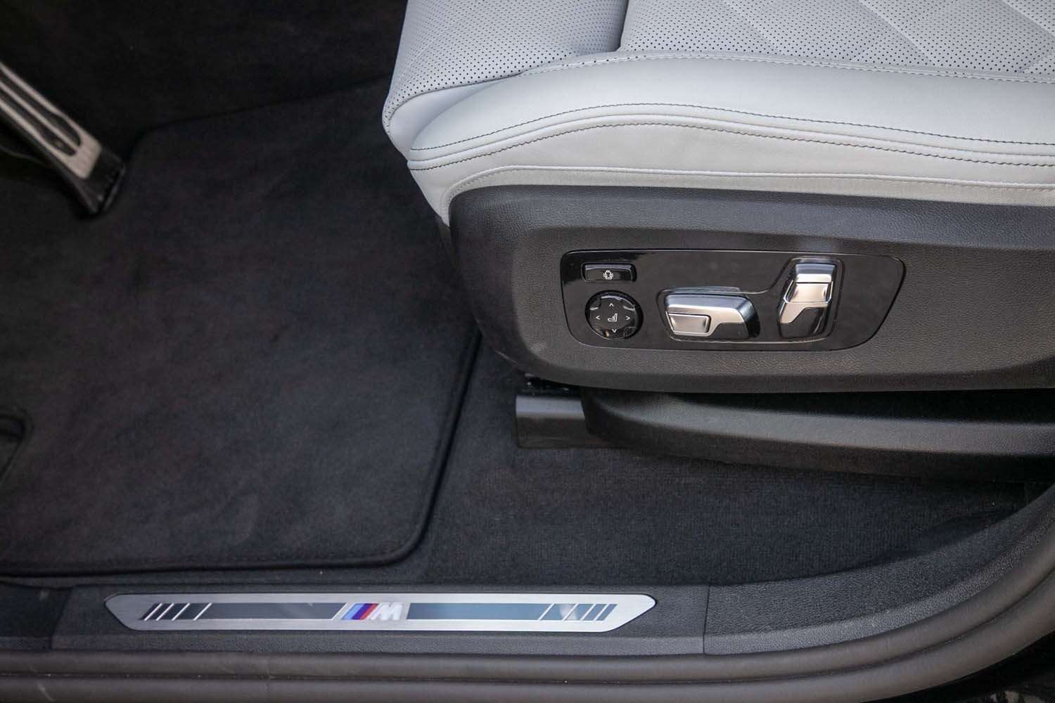 Fahrzeugbild eines BMW X6