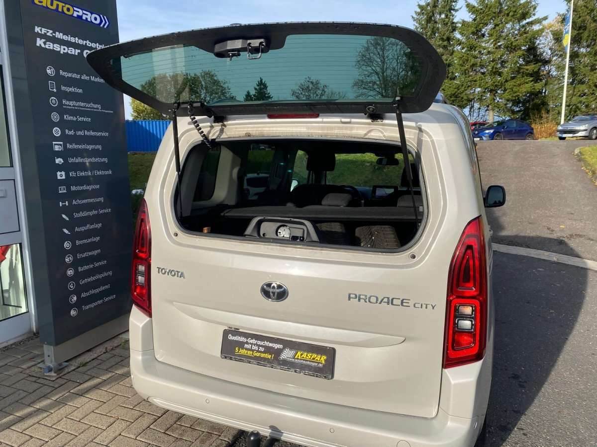 Fahrzeugbild eines Toyota Proace