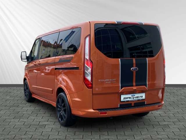 Fahrzeugbild eines Ford Tourneo Custom