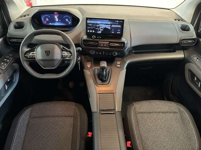 Fahrzeugbild eines Peugeot Rifter