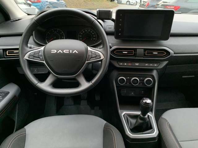 Fahrzeugbild eines Dacia Jogger