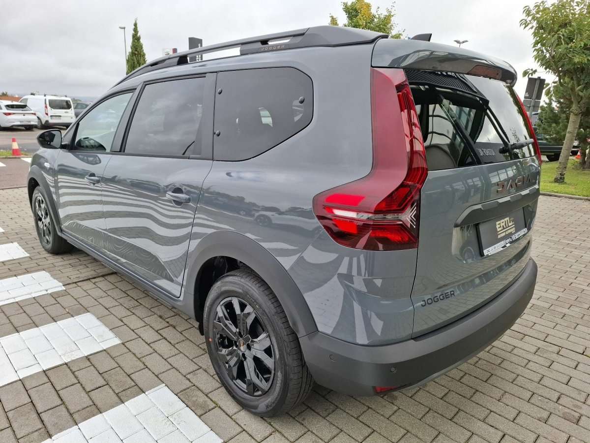 Fahrzeugbild eines Dacia Jogger