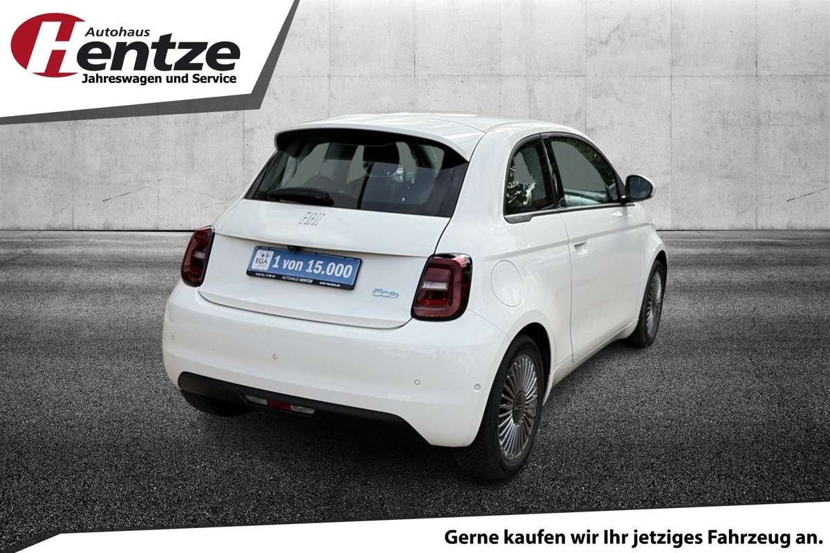 Fahrzeugbild eines Fiat 500