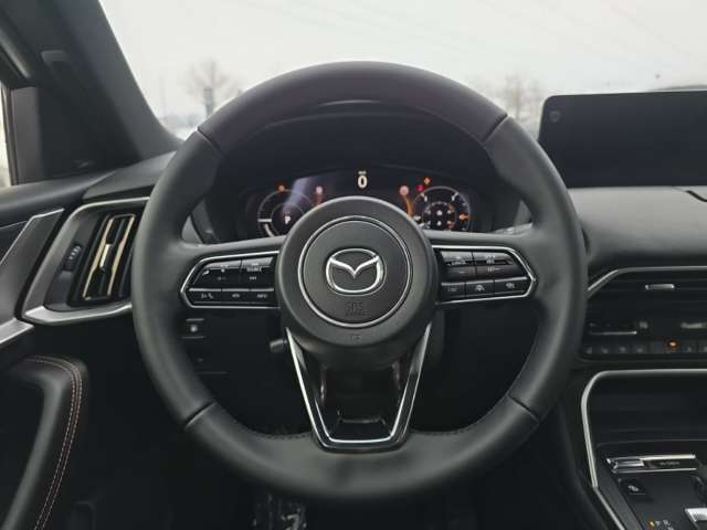Fahrzeugbild eines Mazda CX-60