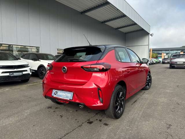 Fahrzeugbild eines Opel Corsa