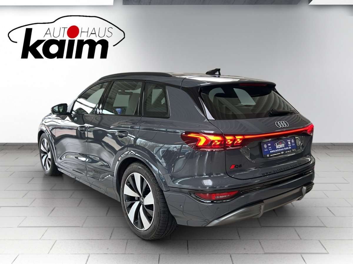 Fahrzeugbild eines Audi Q6 e-tron