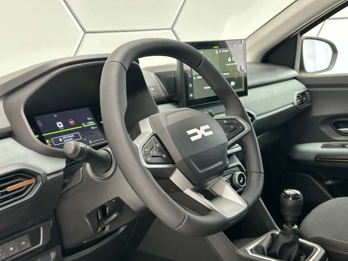 Fahrzeugbild eines Dacia Sandero