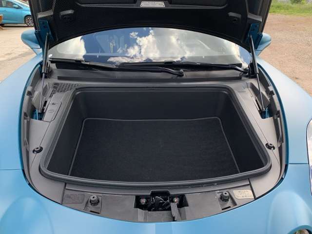 Fahrzeugbild eines Alpine A110