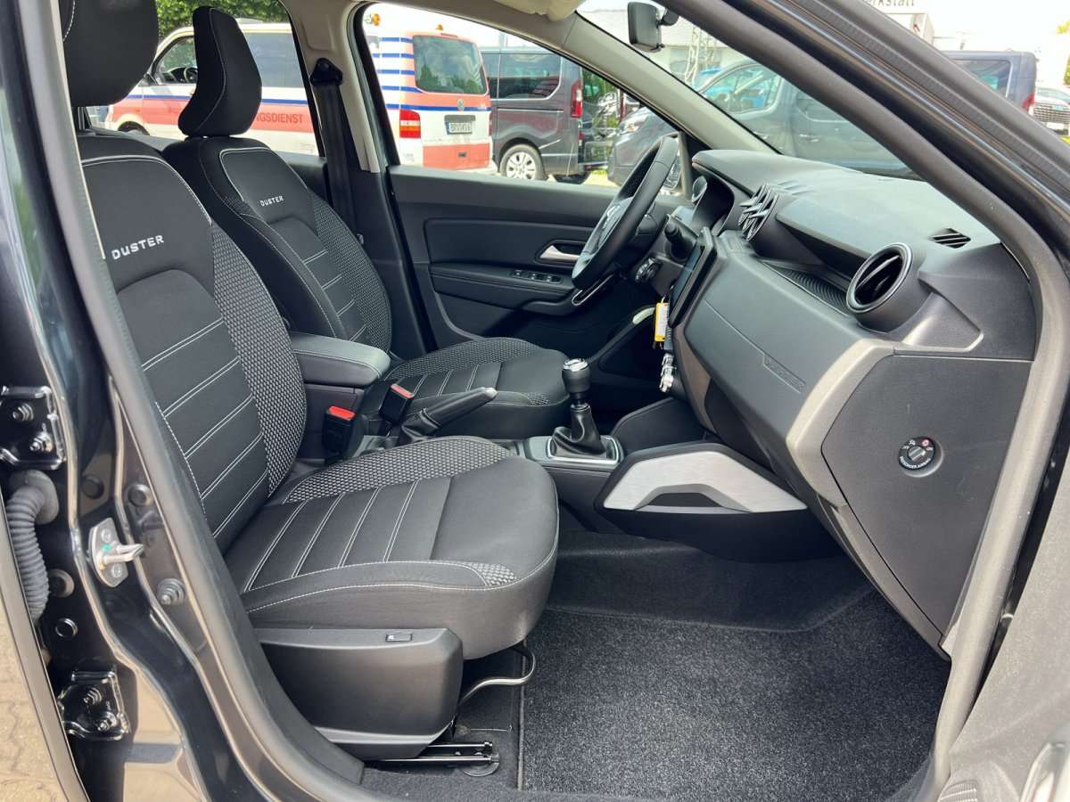 Fahrzeugbild eines Dacia Duster