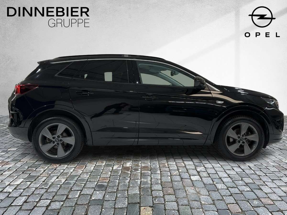 Fahrzeugbild eines Opel Grandland X