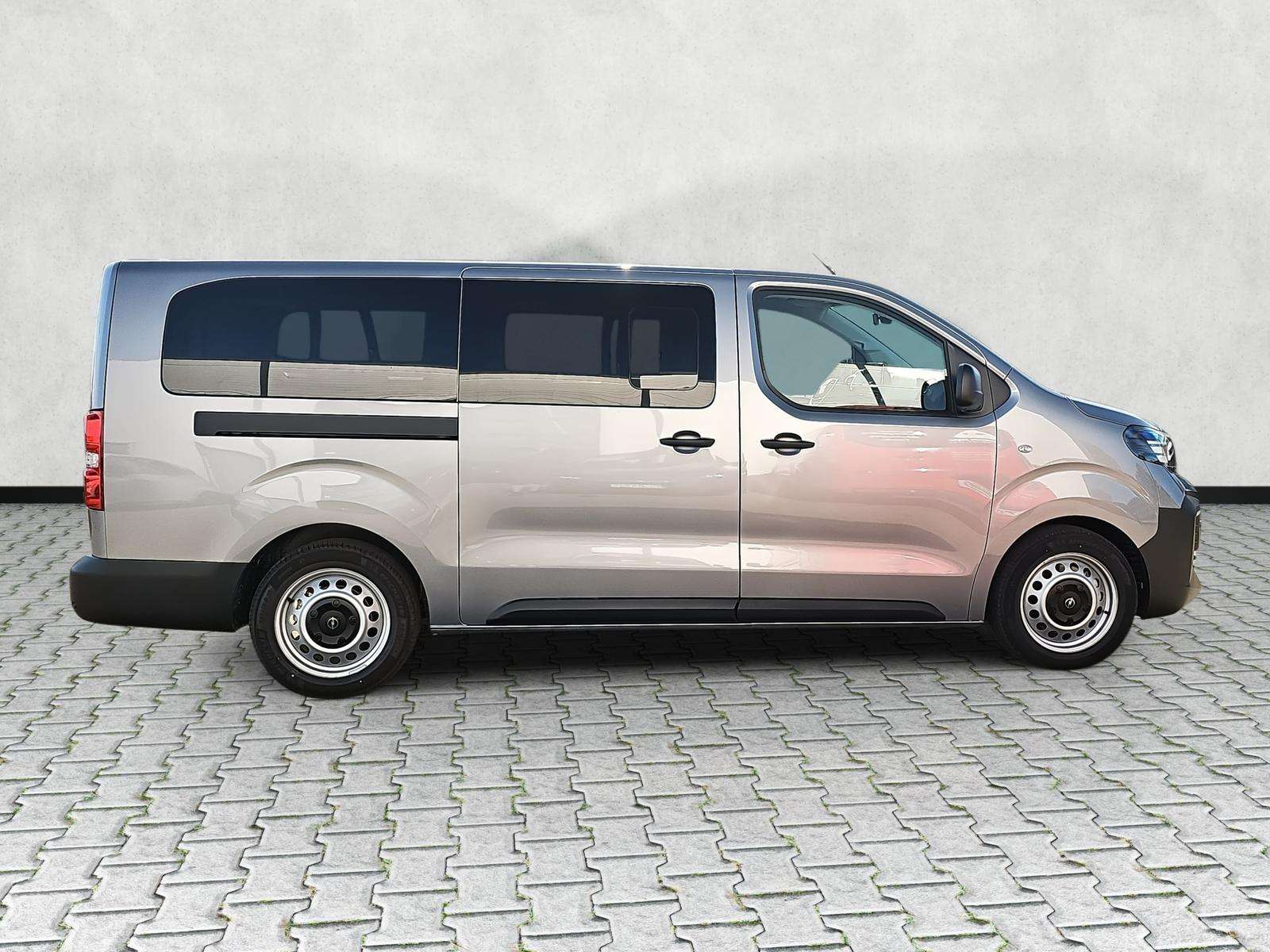 Fahrzeugbild eines Opel Vivaro