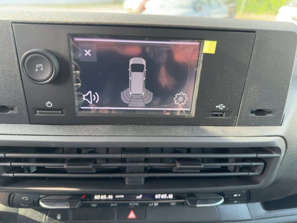 Fahrzeugbild eines Opel Vivaro