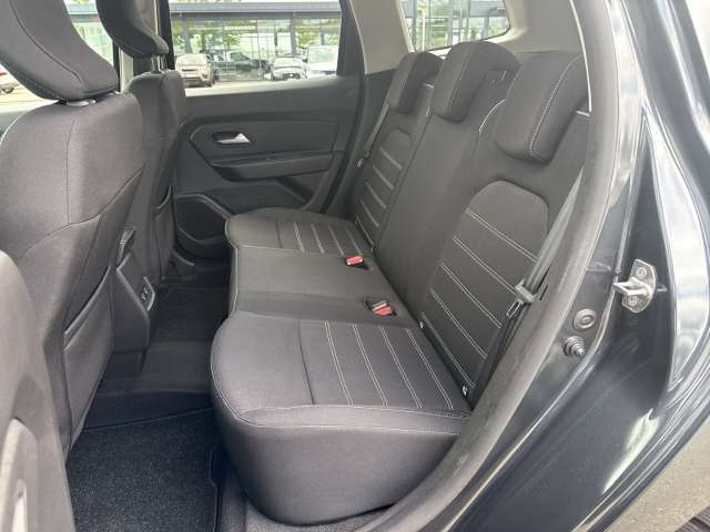 Fahrzeugbild eines Dacia Duster