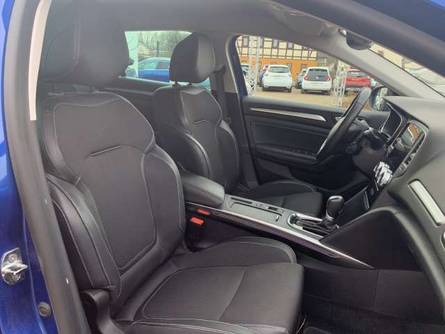 Fahrzeugbild eines Renault Megane E-TECH