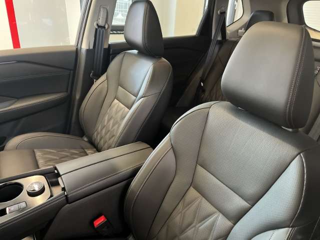 Fahrzeugbild eines Nissan X-TRAIL