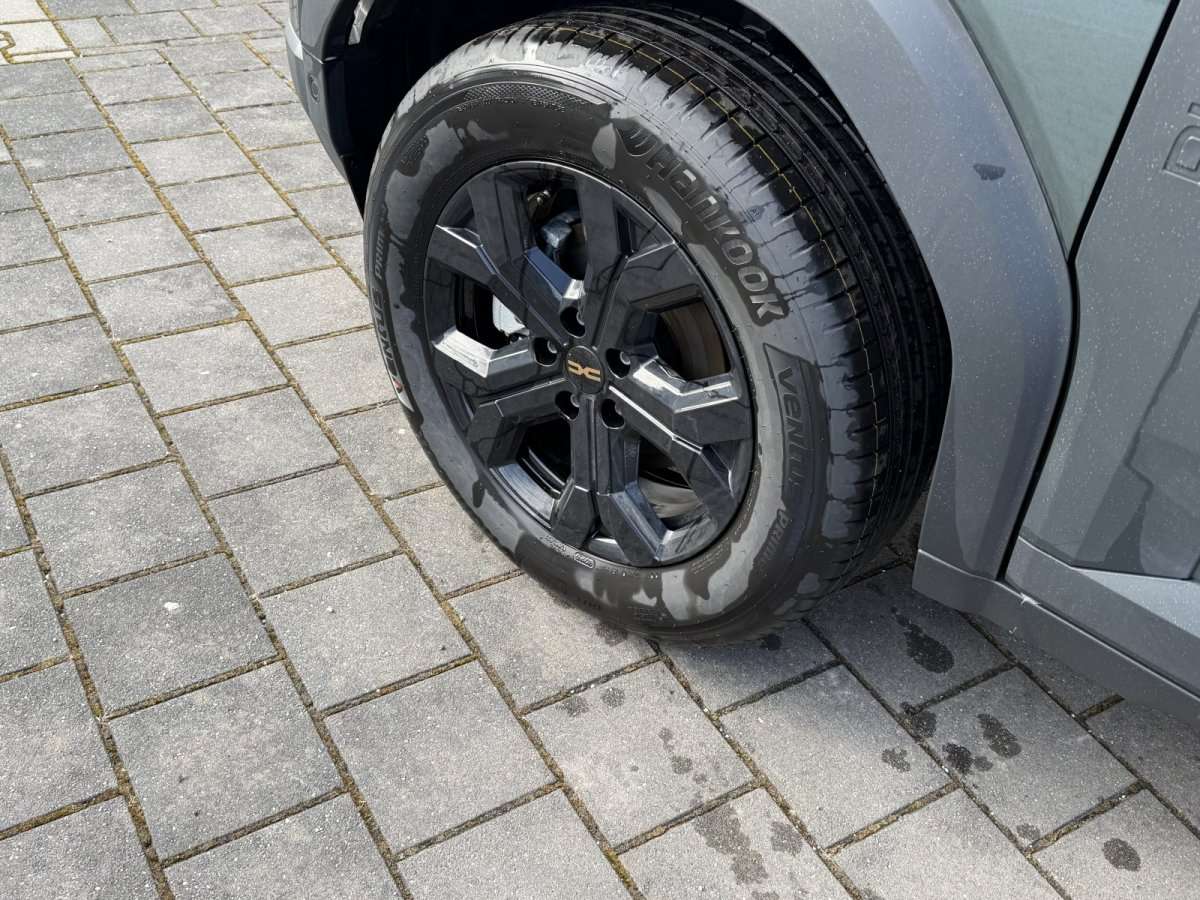 Fahrzeugbild eines Dacia Duster