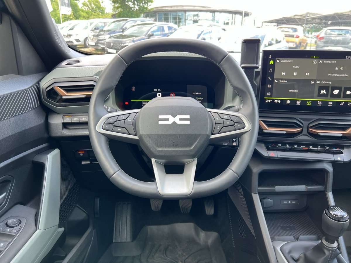 Fahrzeugbild eines Dacia Bigster