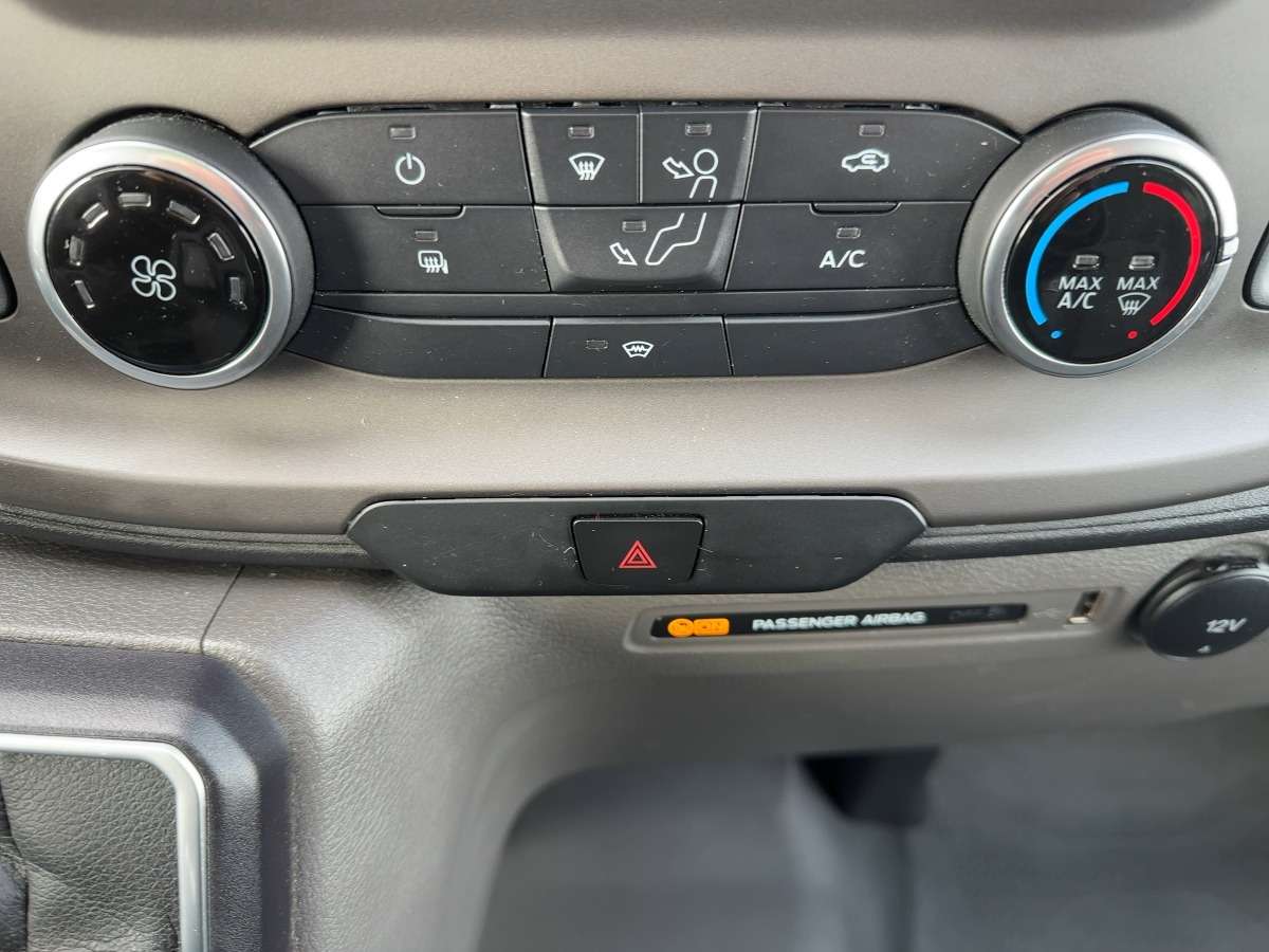 Fahrzeugbild eines Ford Transit Custom