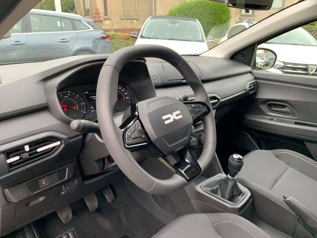 Fahrzeugbild eines Dacia Sandero
