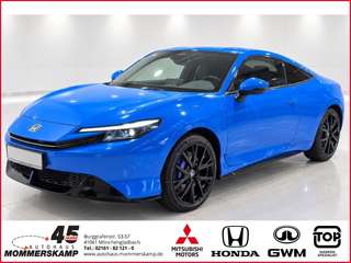 Schräge Frontansicht auf einen Honda Prelude , freigestellt