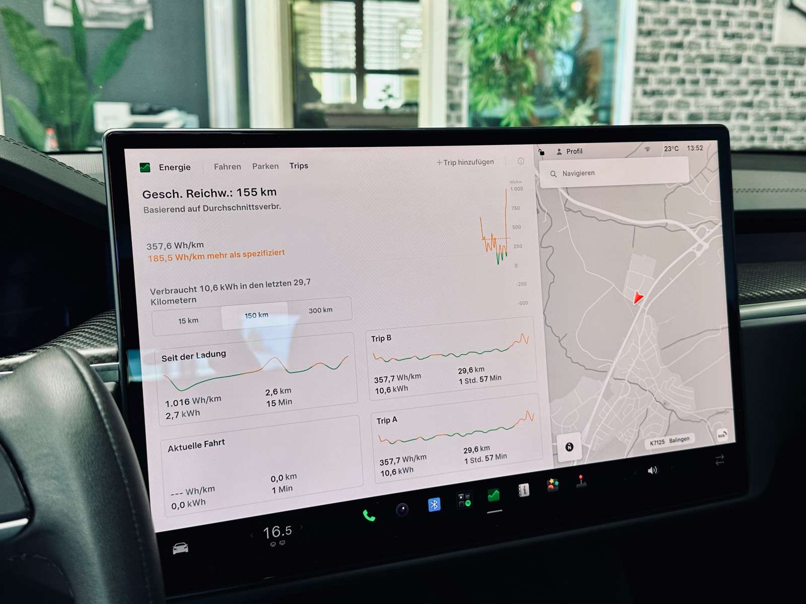 Fahrzeugbild eines TESLA Model S