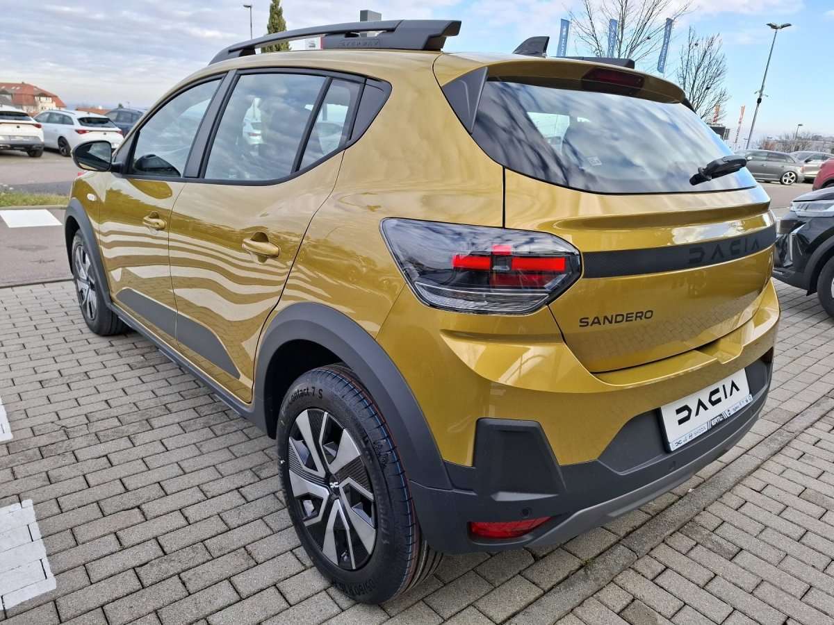 Fahrzeugbild eines Dacia Sandero