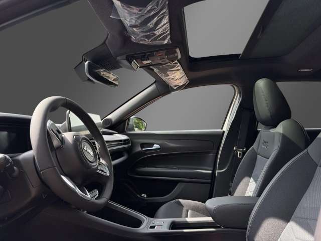 Fahrzeugbild eines Jeep Avenger