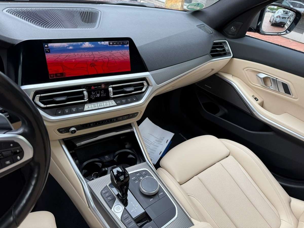 Fahrzeugbild eines BMW 3er-Reihe
