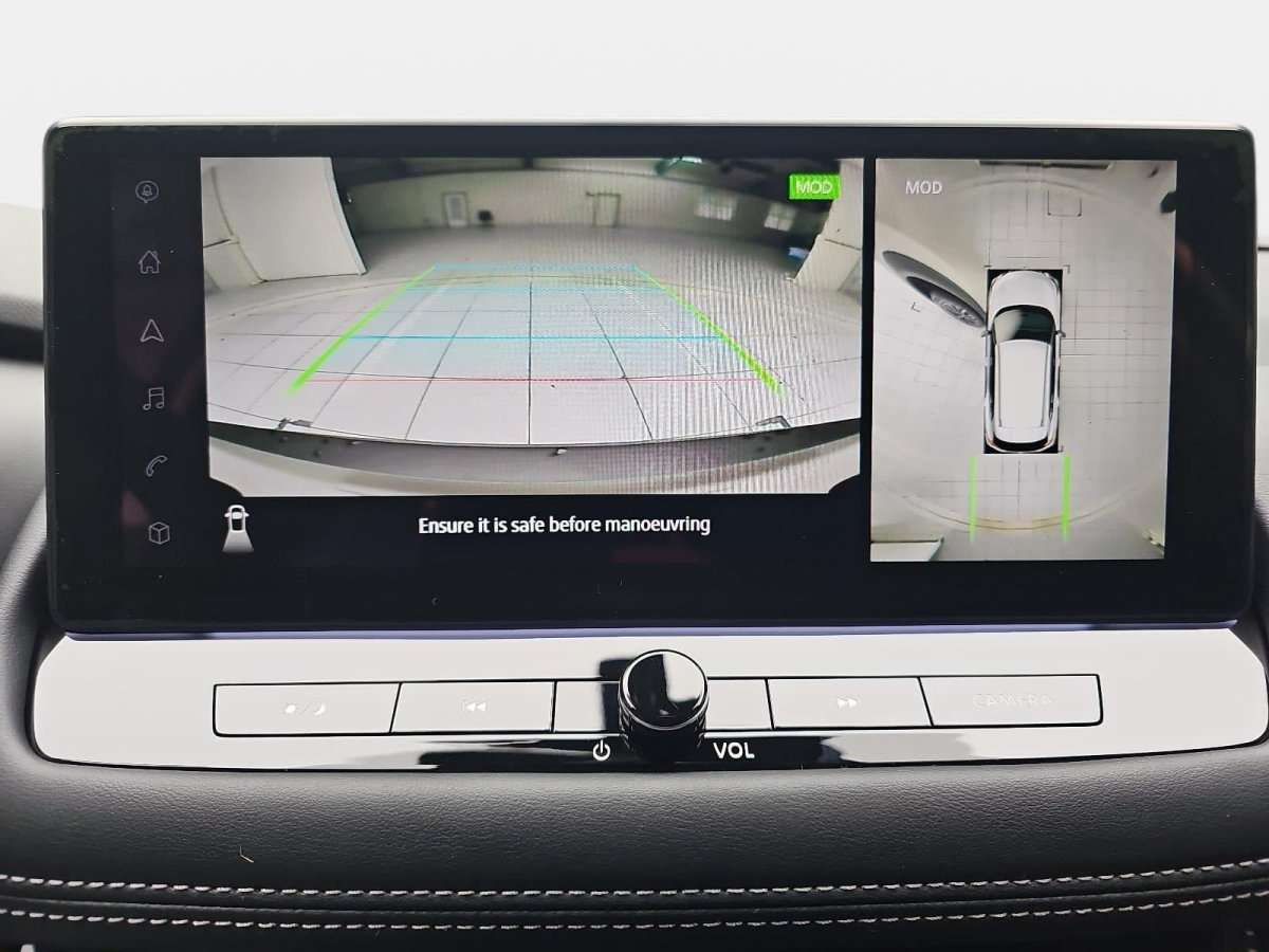 Fahrzeugbild eines Nissan X-TRAIL
