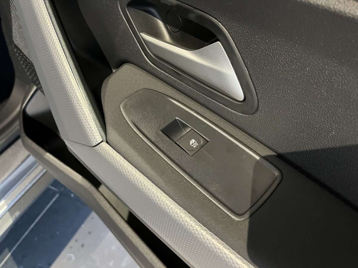 Fahrzeugbild eines Dacia Duster