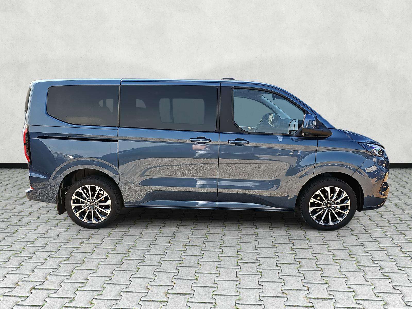 Fahrzeugbild eines Ford Tourneo Custom