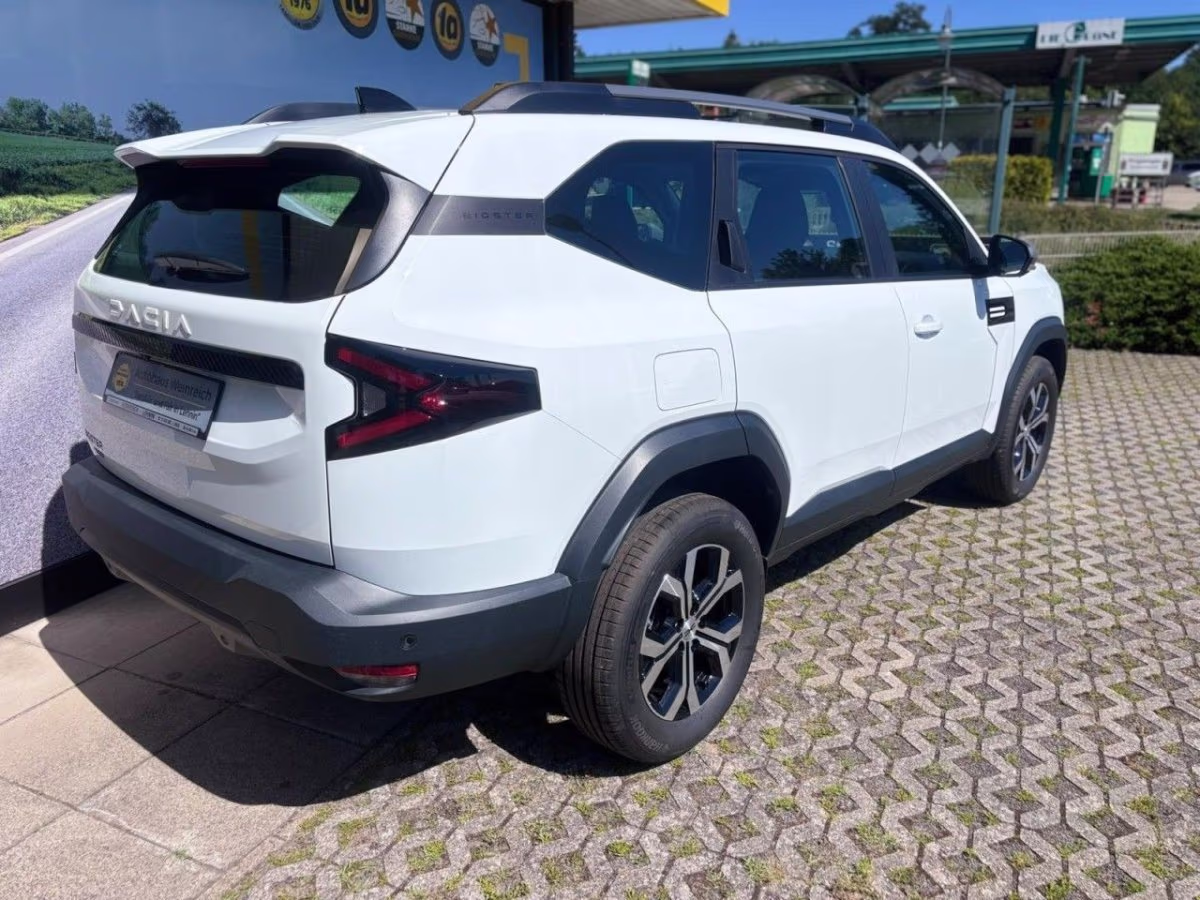 Fahrzeugbild eines Dacia Bigster