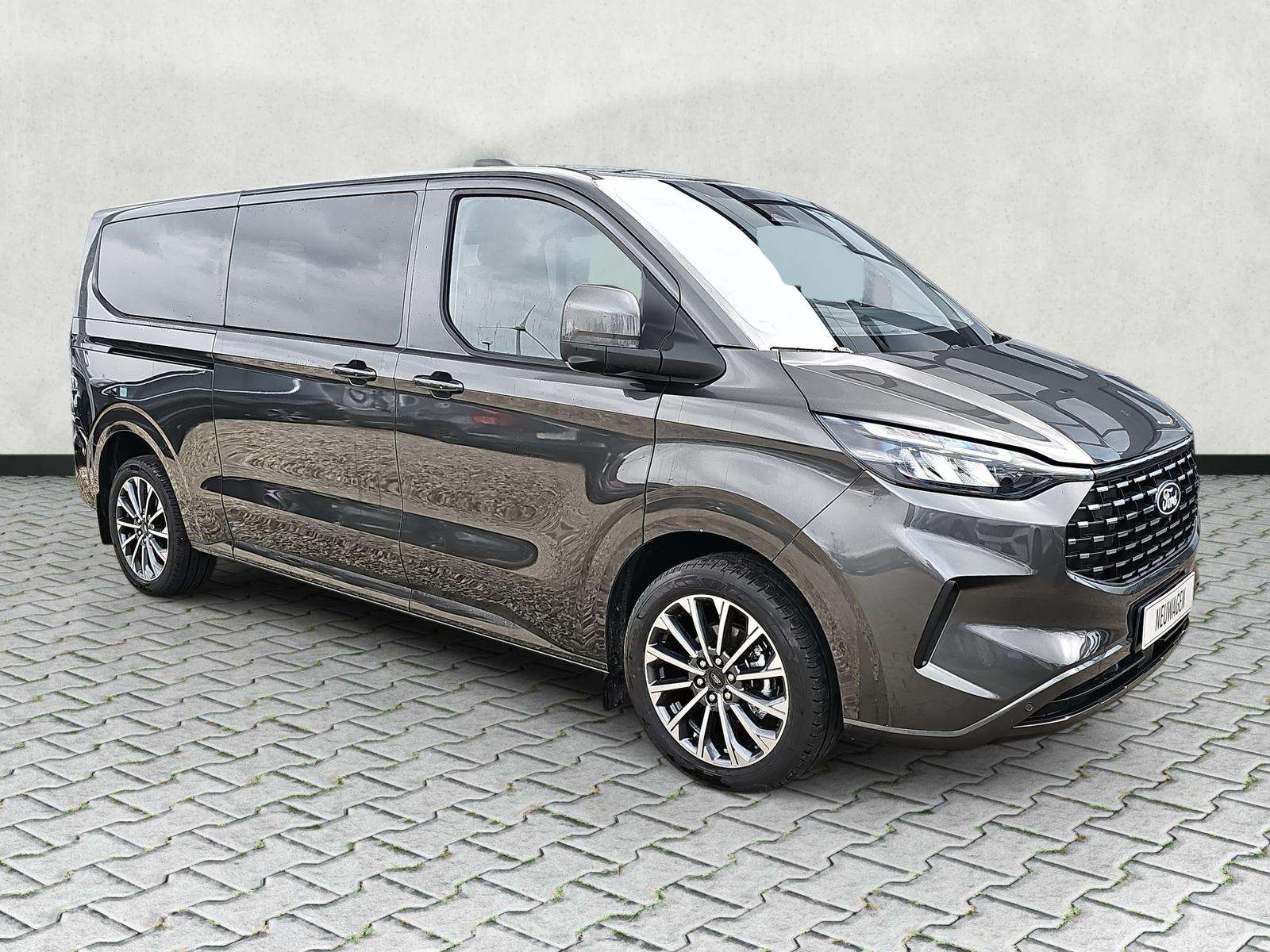 Fahrzeugbild eines Ford Tourneo Custom