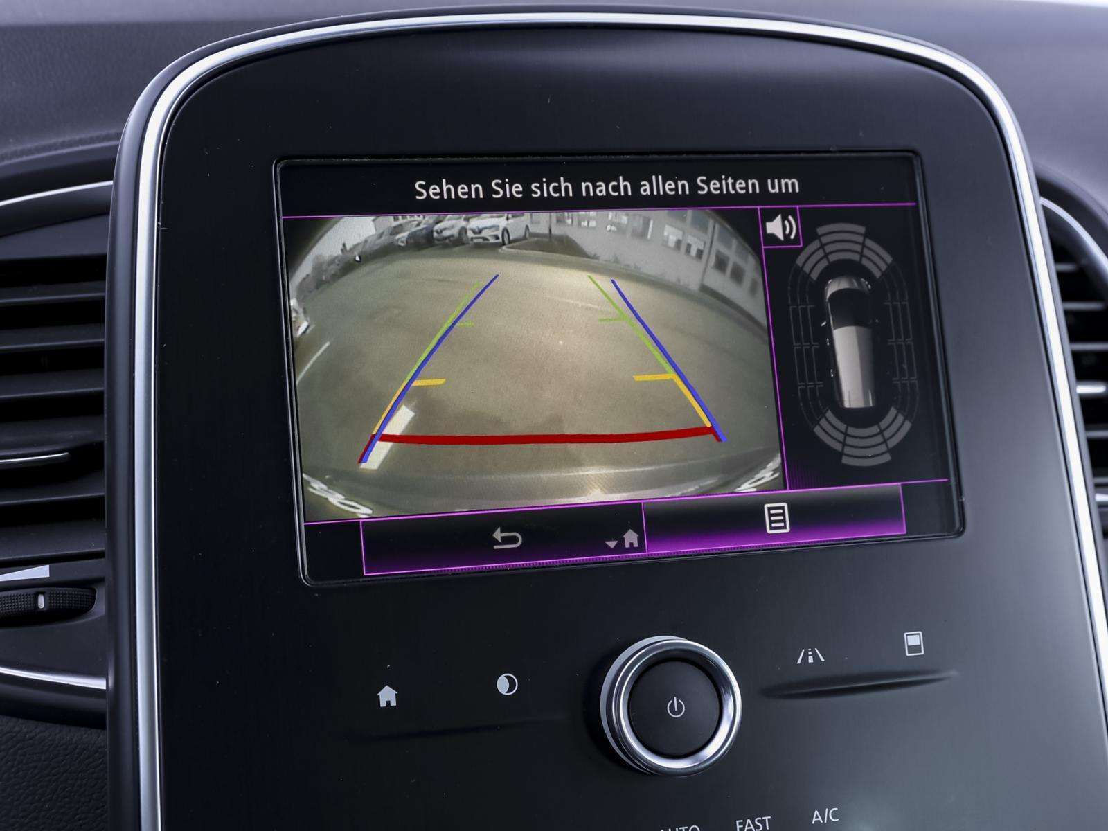 Fahrzeugbild eines Renault Grand Scénic