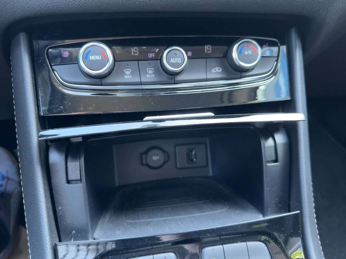 Fahrzeugbild eines Opel Grandland X