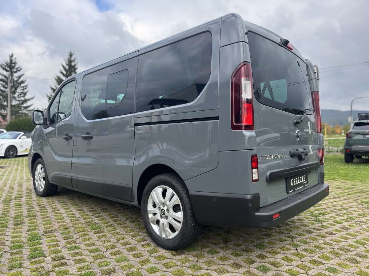 Fahrzeugbild eines Nissan Primastar