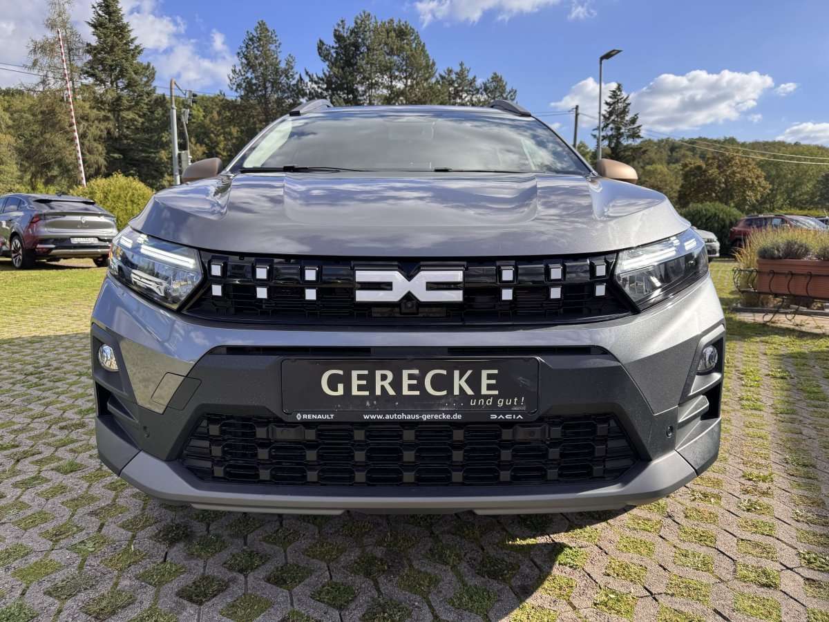 Fahrzeugbild eines Dacia Jogger