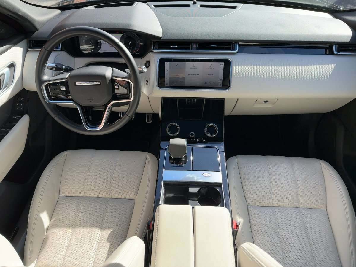 Fahrzeugbild eines Land Rover Range Rover Velar