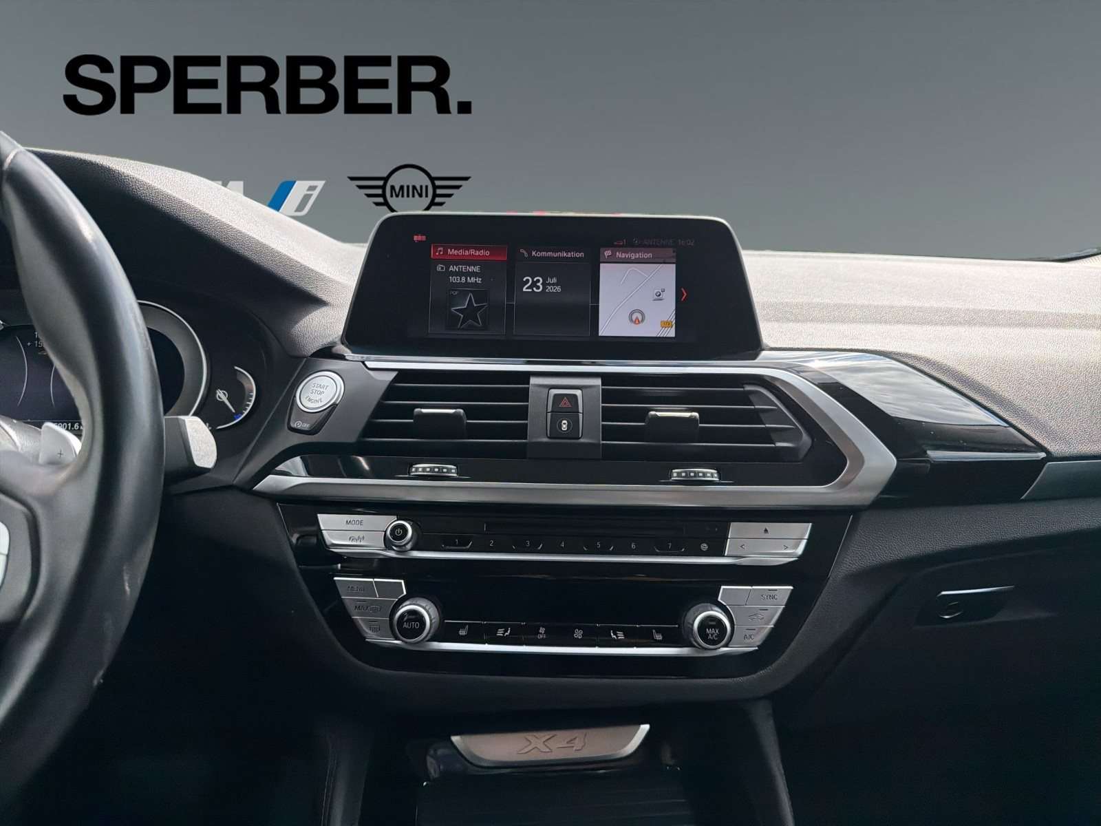 Fahrzeugbild eines BMW X4