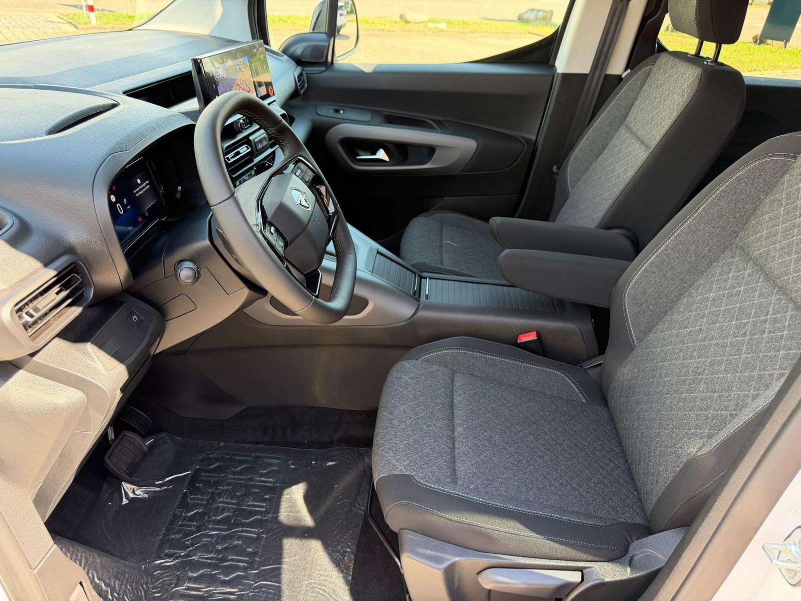 Fahrzeugbild eines Opel Combo Life