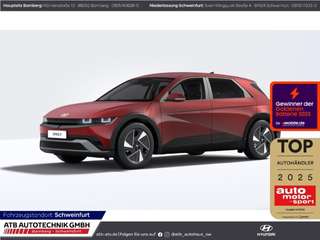 Schräge Frontansicht auf einen Hyundai IONIQ 5 , freigestellt