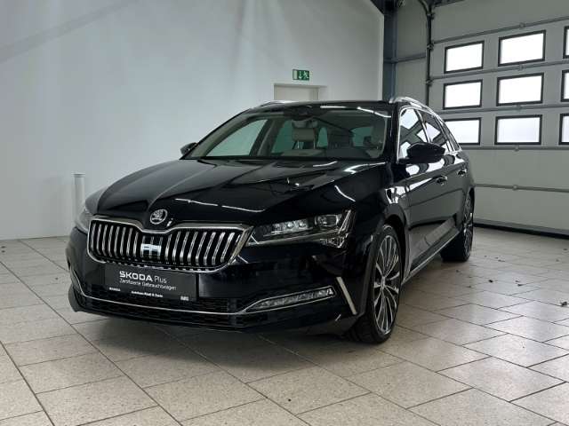 Fahrzeugbild eines Skoda Superb