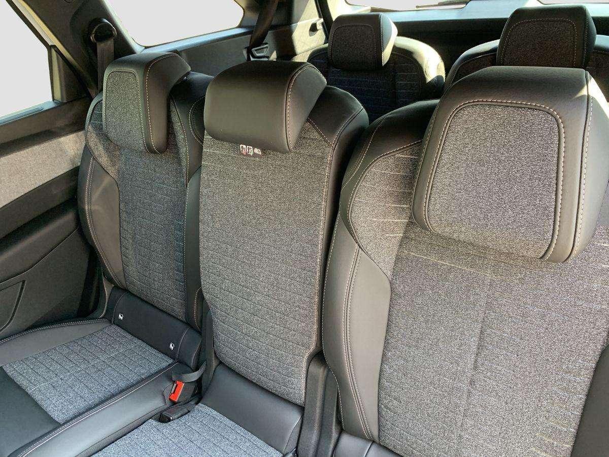 Fahrzeugbild eines Peugeot 5008