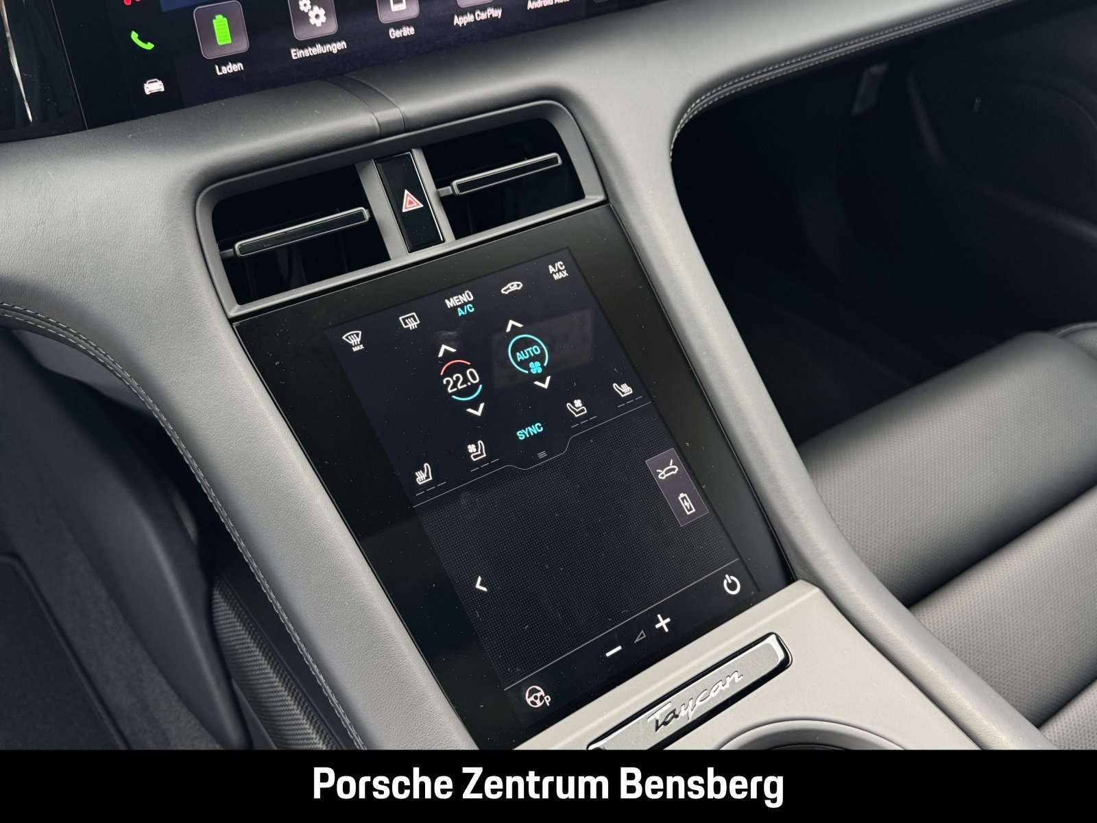 Fahrzeugbild eines Porsche Taycan